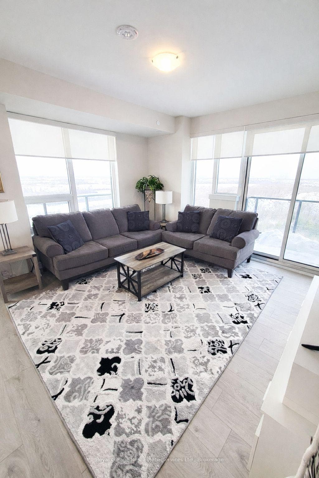 3220 William Coltson Avenue Unit 2007 photo 17