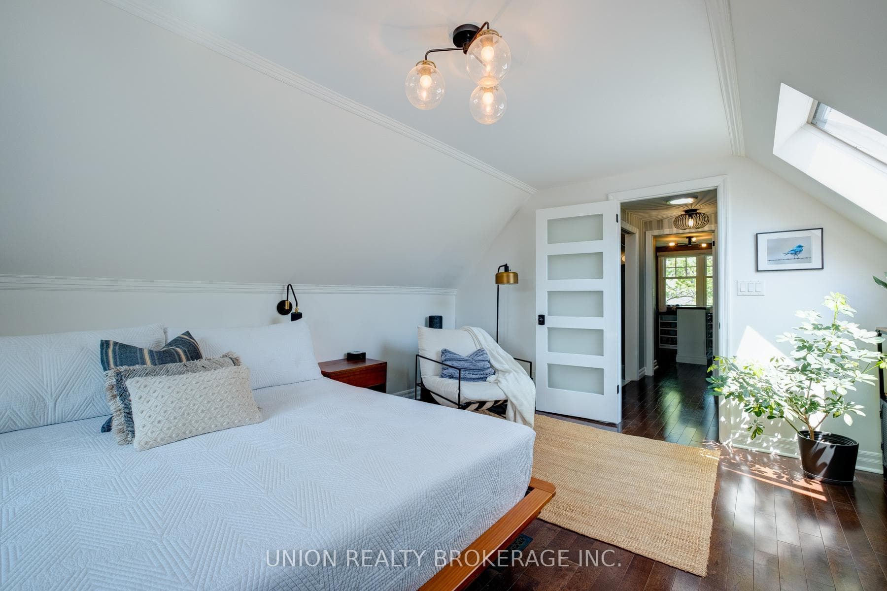 58 Herbert Avenue photo 24