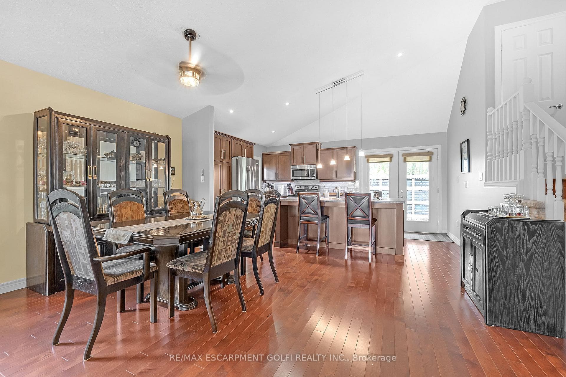 39 Irving Drive photo 10