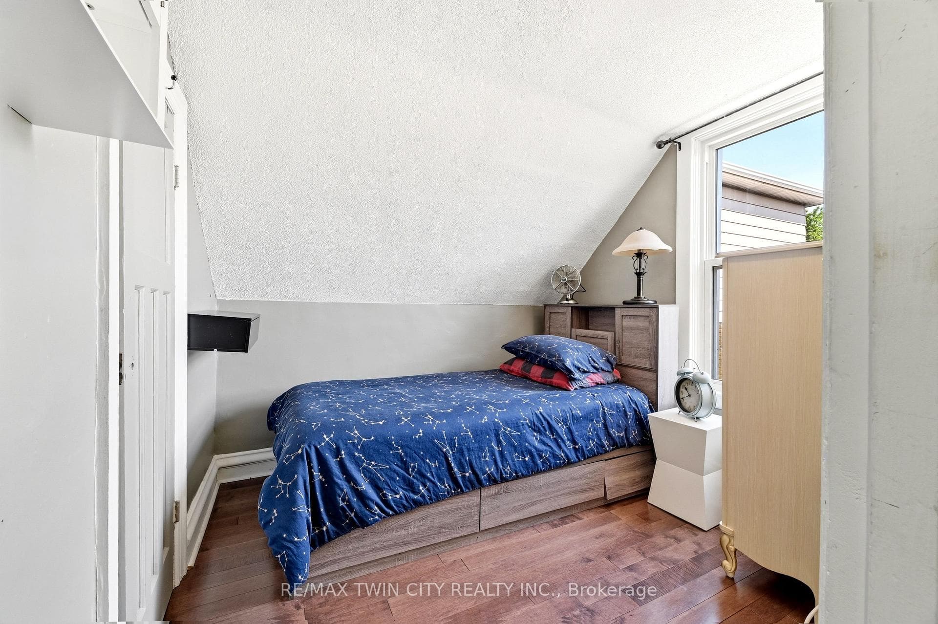 23 Britannia Avenue photo 18