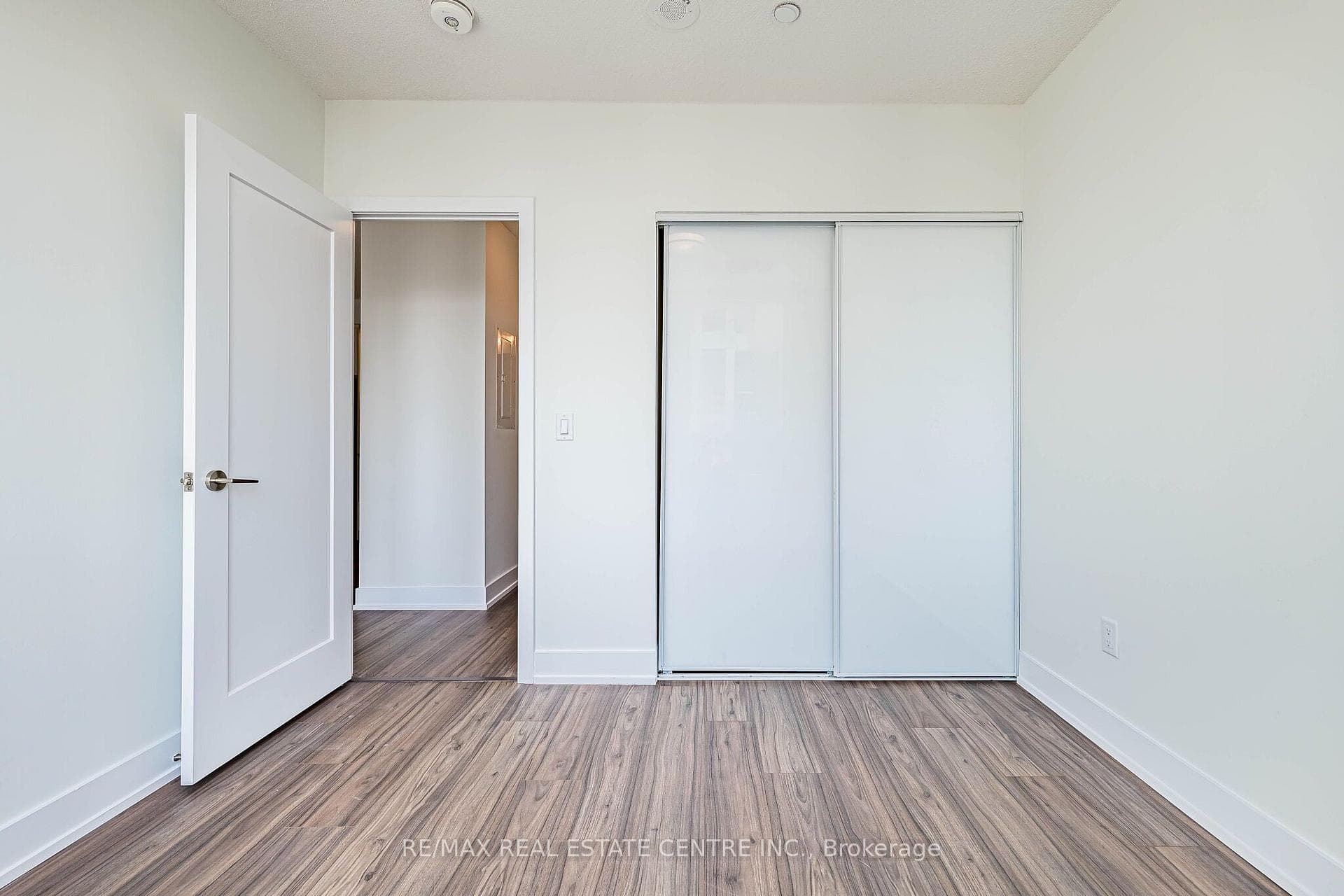 10 Eva Road Unit ph01 photo 39