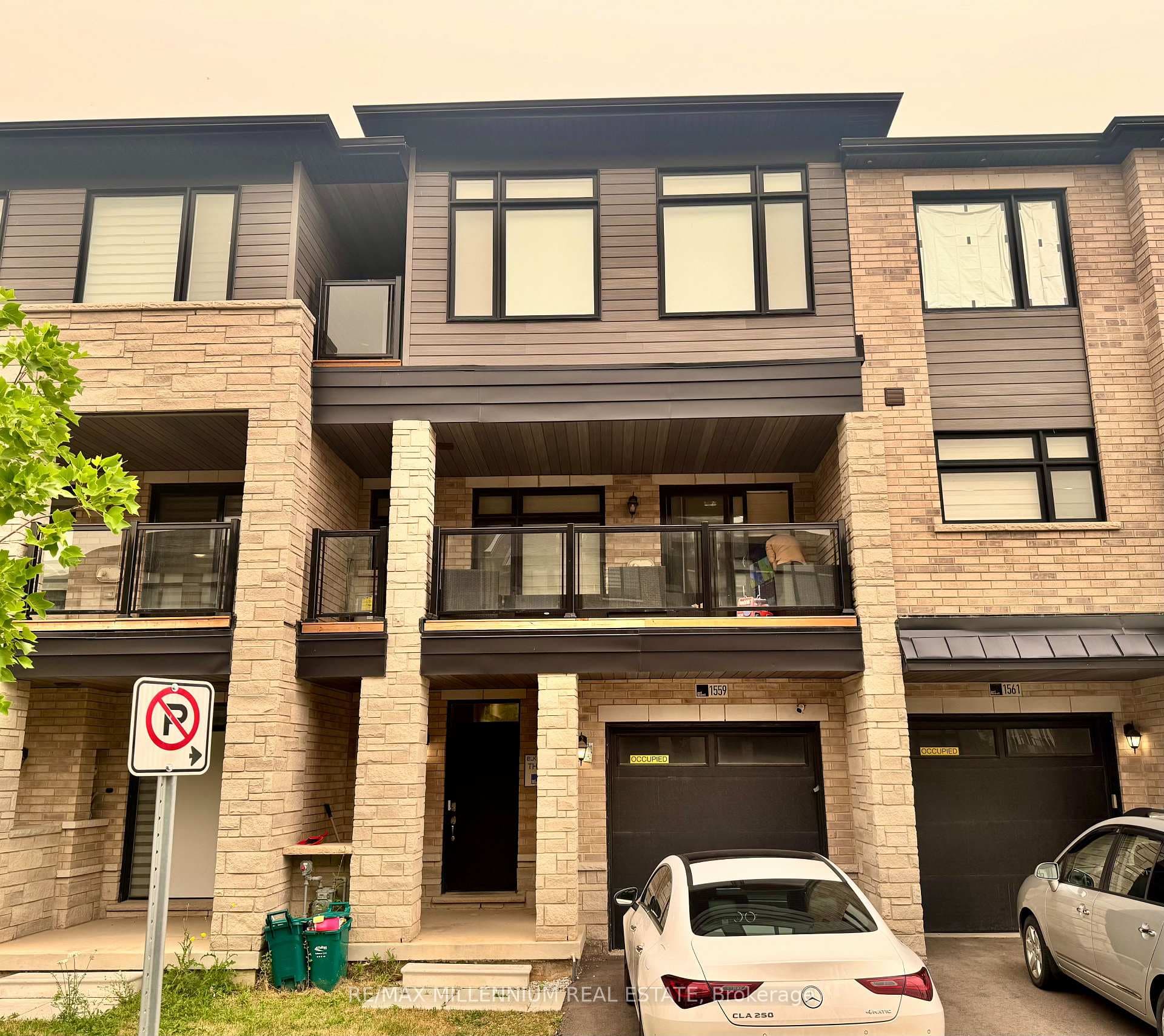 1559 Moonseed Place photo 1
