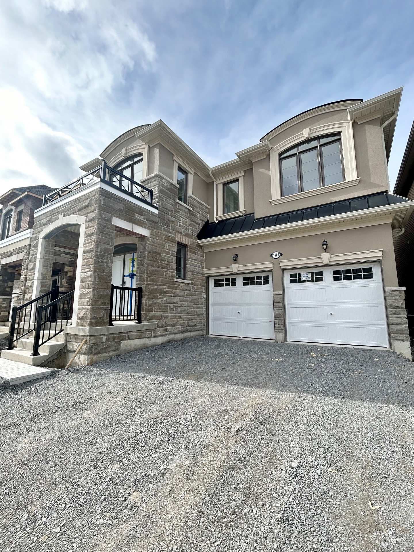 1406 Mockingbird Square photo 2