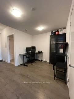 297 College Street Unit 820 photo 9