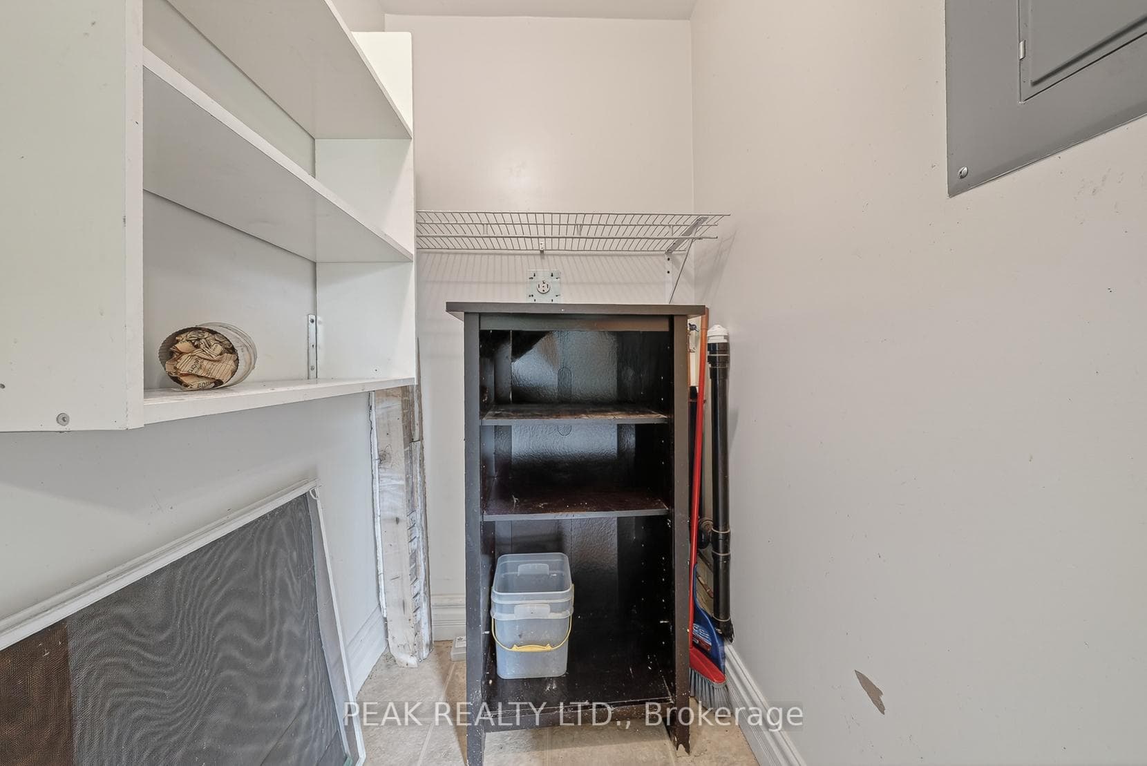 11 Byron Street photo 31