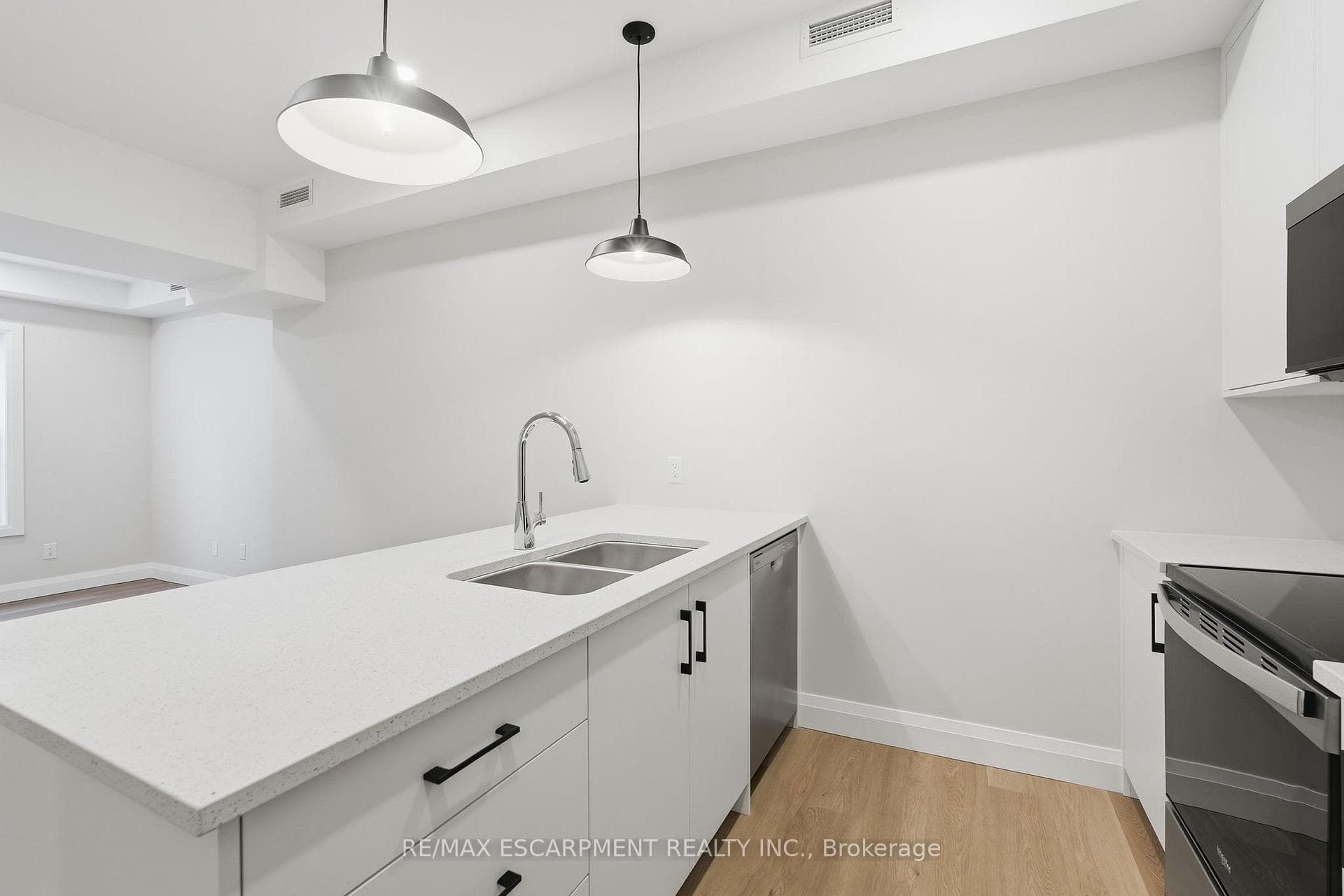 231 Park Street Unit 1 photo 11