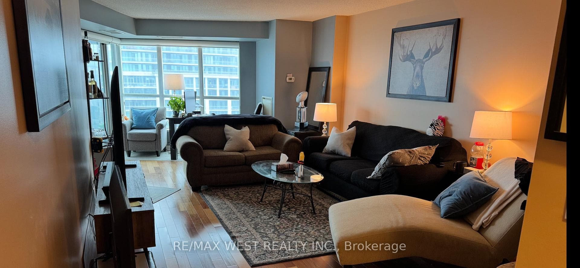 2111 Lake Shore Boulevard Unit 1506 photo 4
