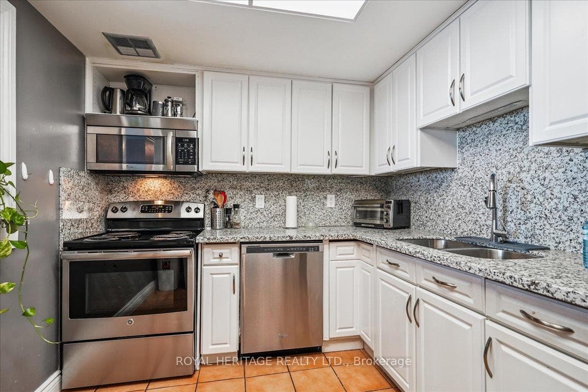 20 Dean Park Road Unit 1116 photo 20