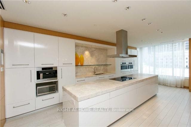 120 Harrison Garden Boulevard Unit 1503 photo 23