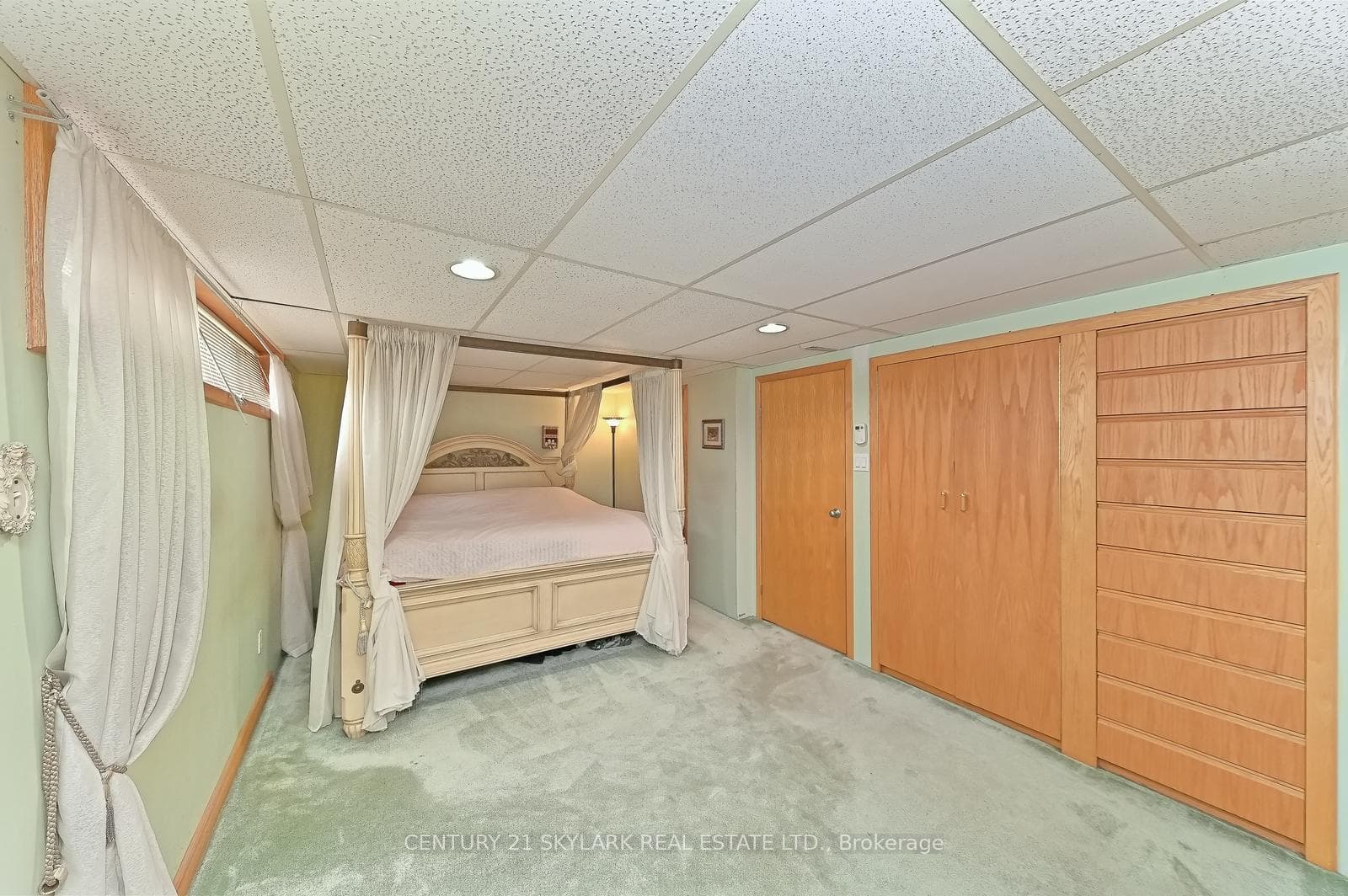 16 Garside Court photo 33