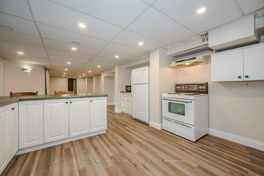 10300 Guelph Line photo 25