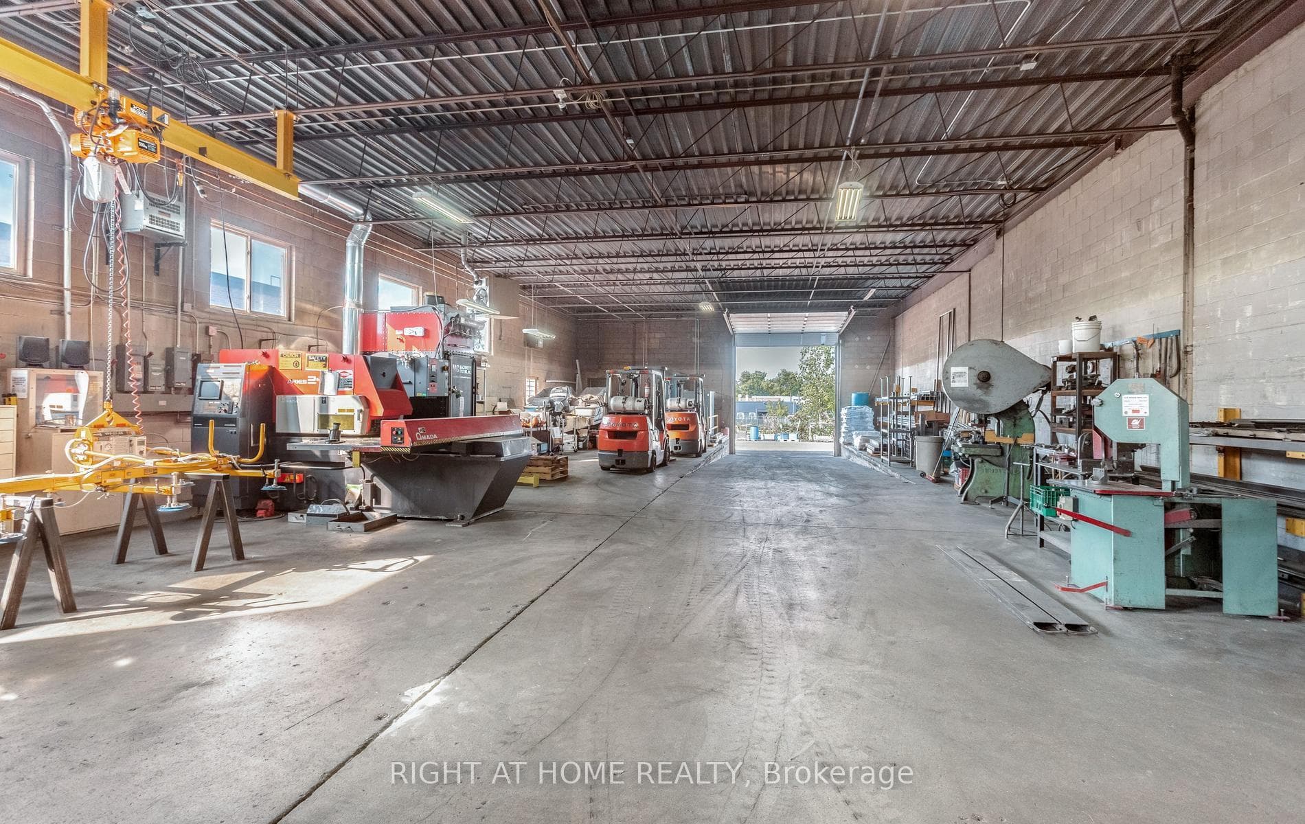5277 Creekbank Road photo 24