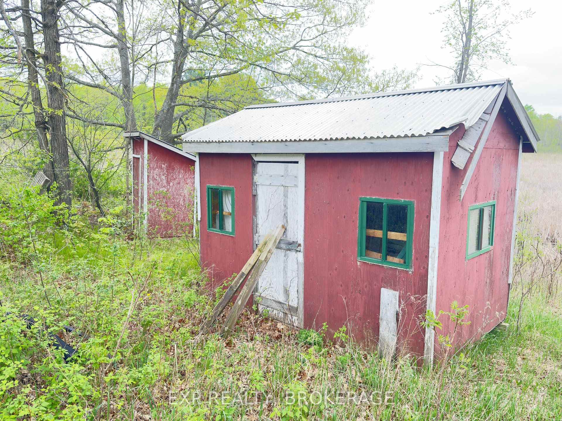 1023 Brewers Road photo 3