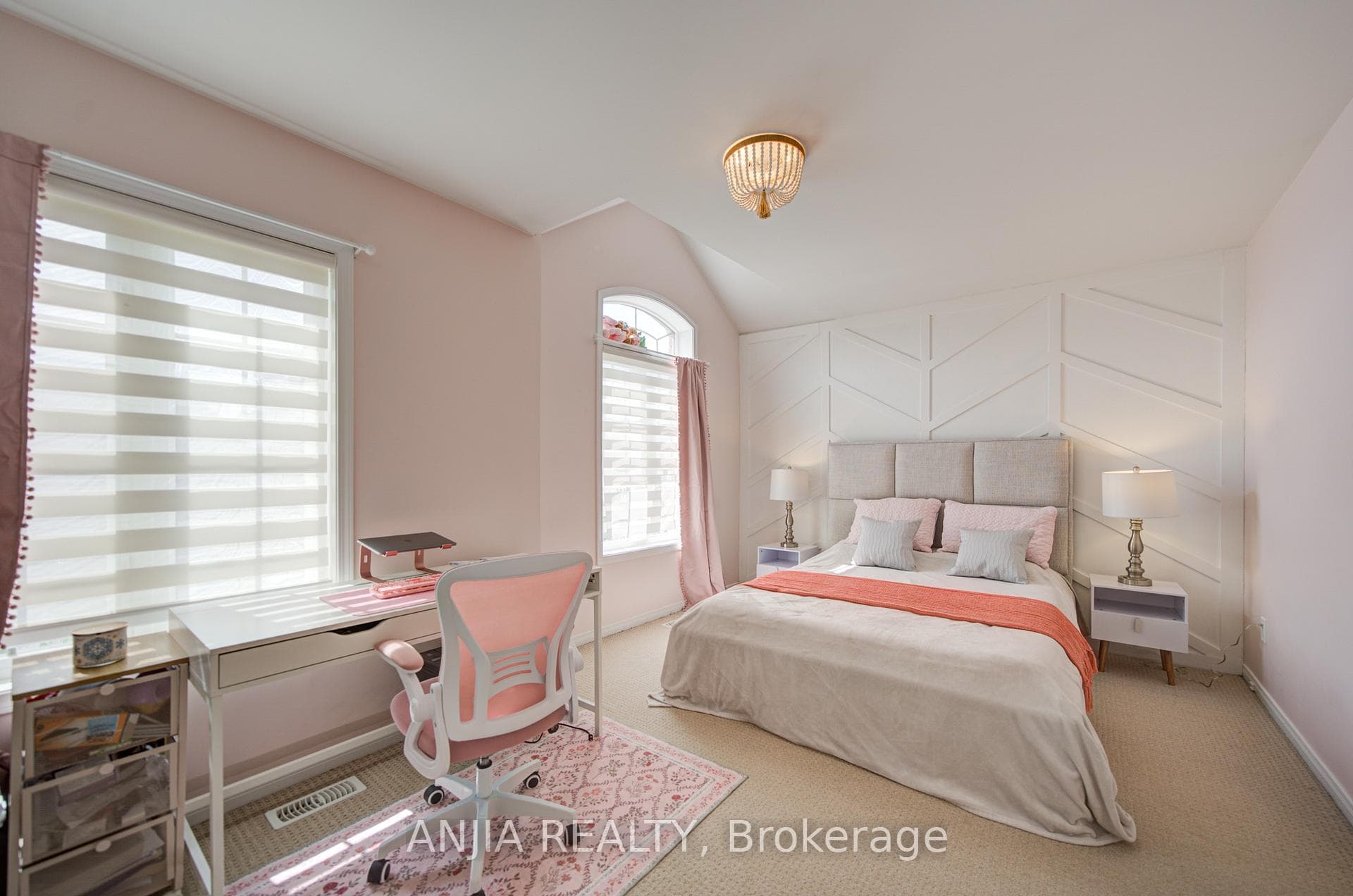 56 Stockell Crescent photo 30