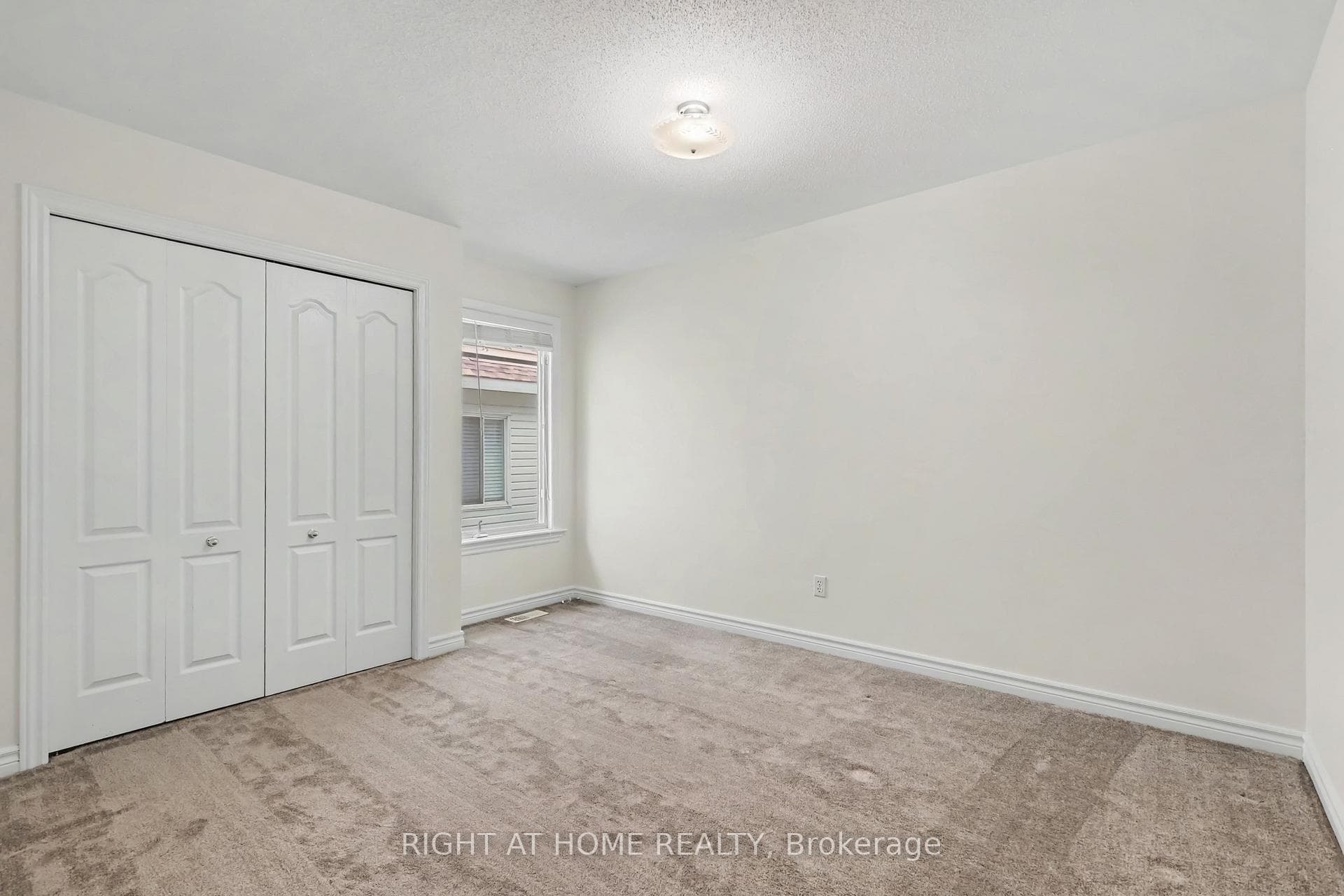 54 Fieldcrest Avenue photo 21