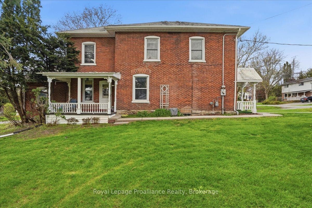 184 Edward Street photo 9