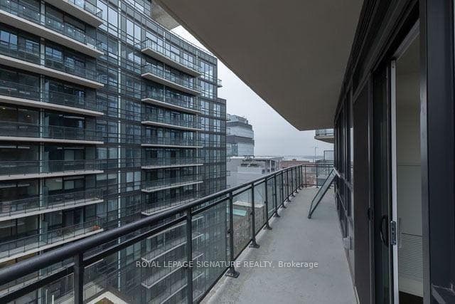 460 Adelaide Street Unit 1706 photo 12