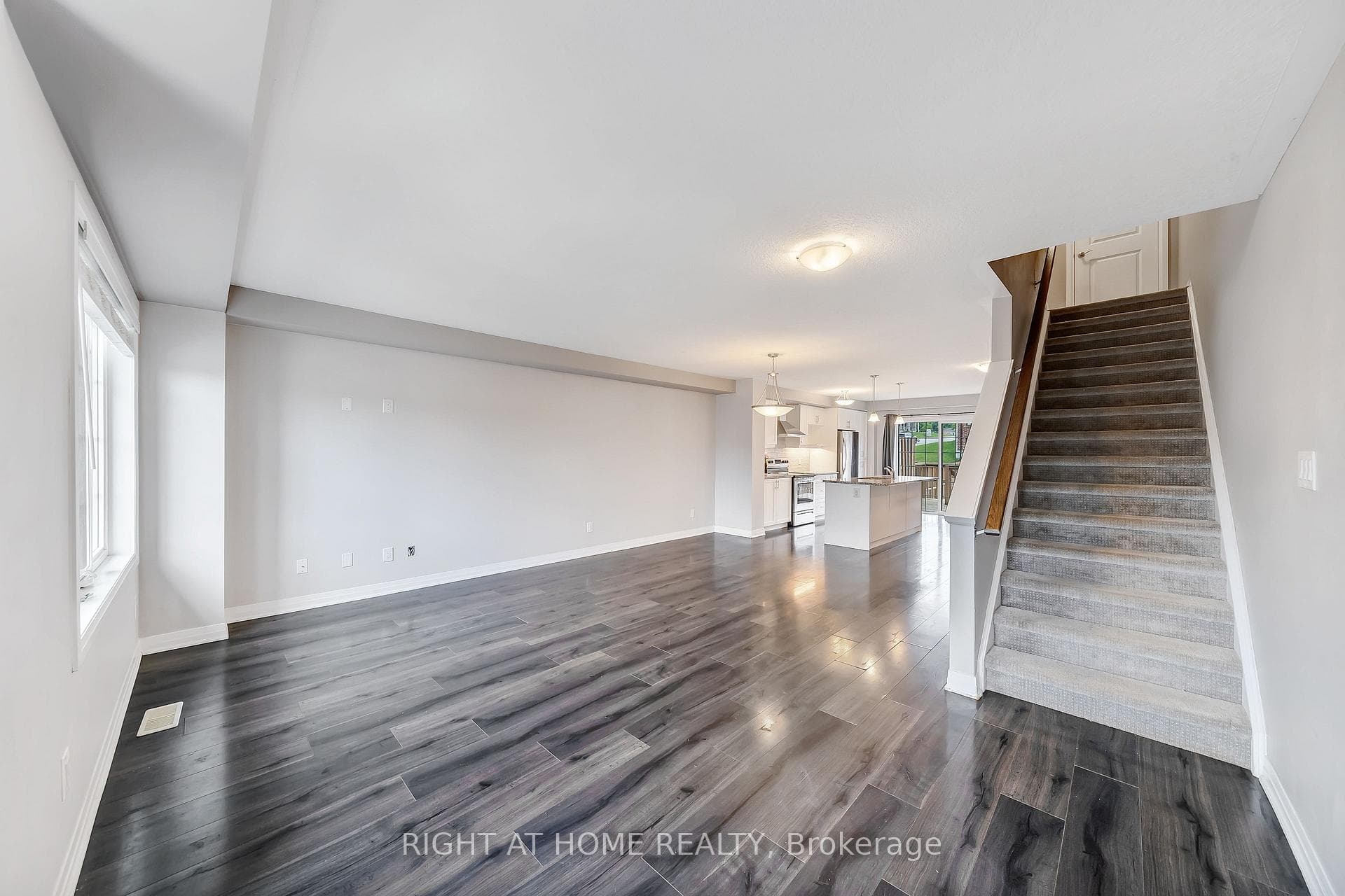 9 Ridgemount Street photo 16