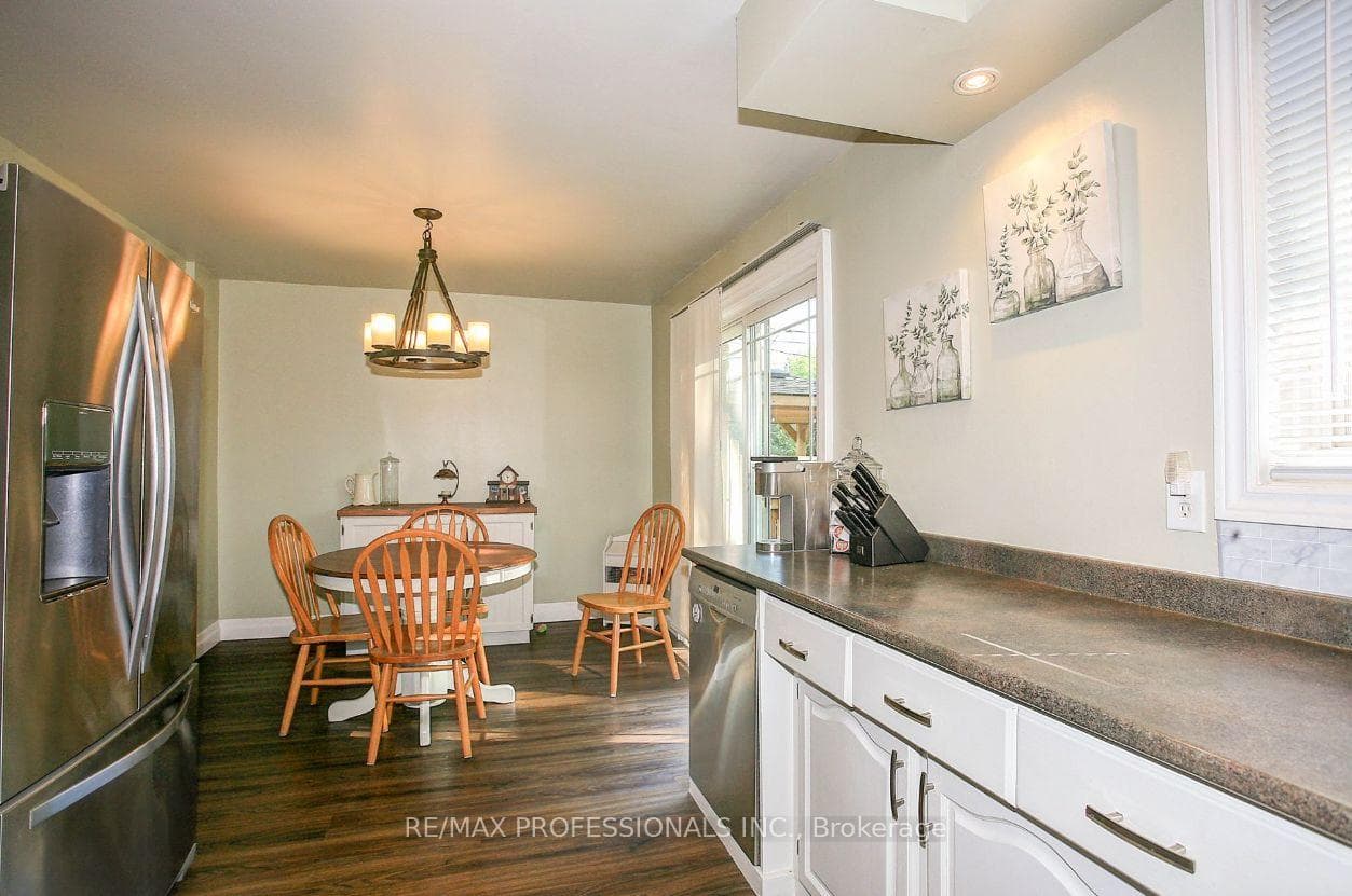 1410 Charles Drive photo 10