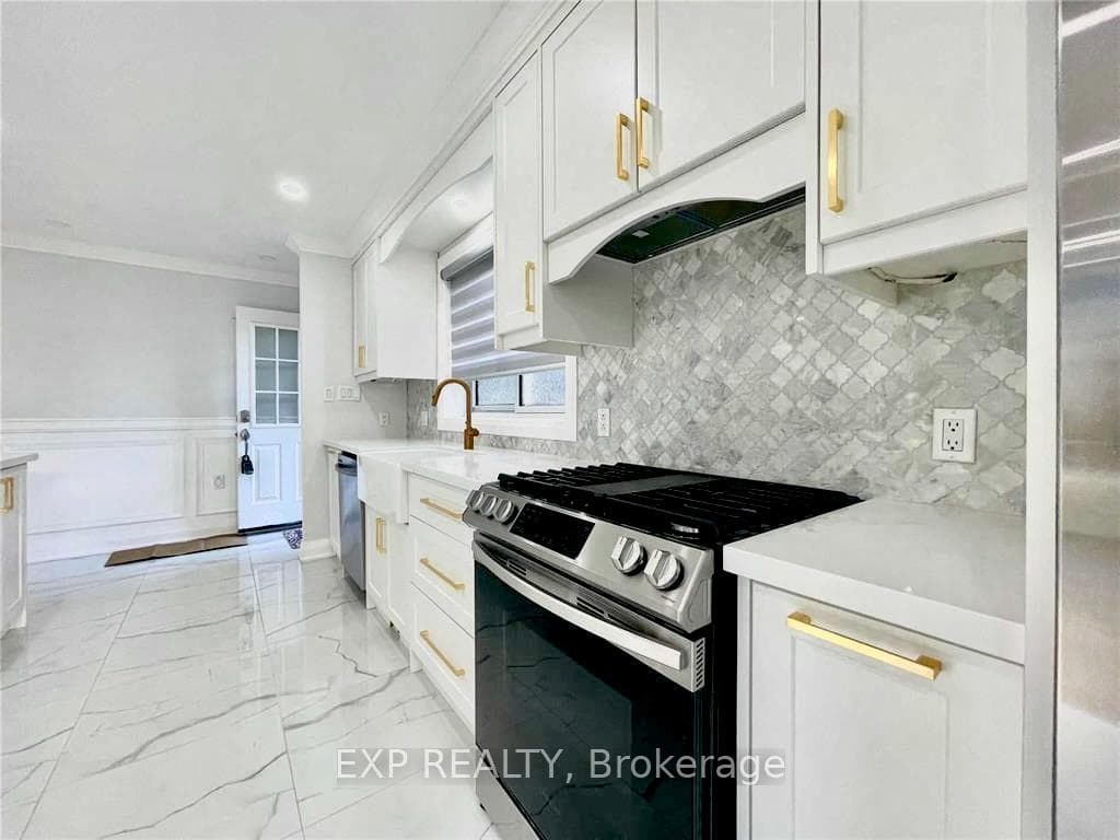 15 Scarcliff Gardens photo 8