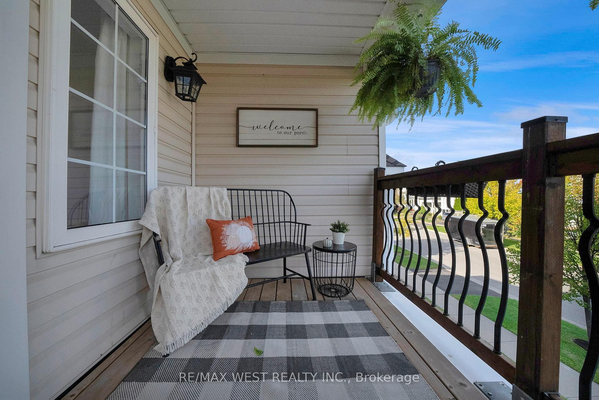 1436 Bridgeport Street photo 30