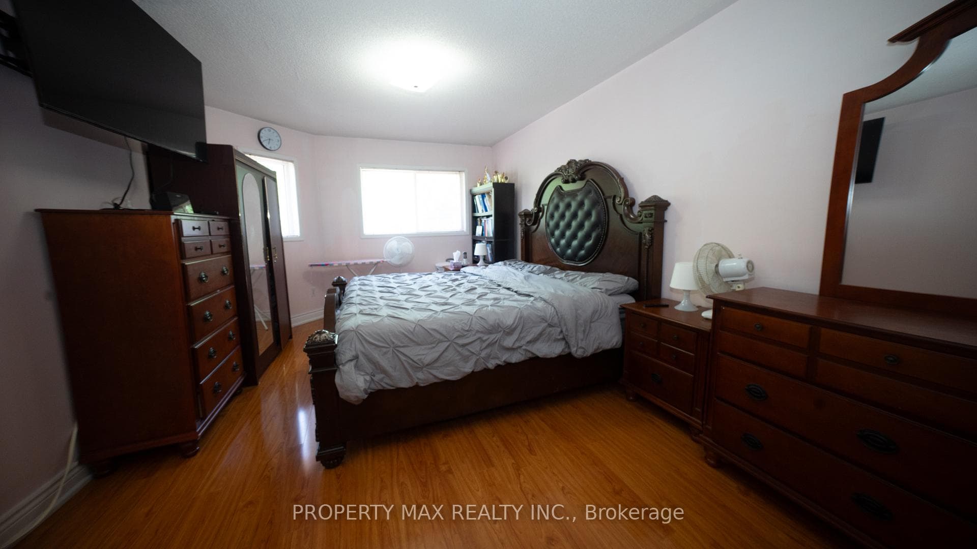 84 Bridlegrove Drive photo 16