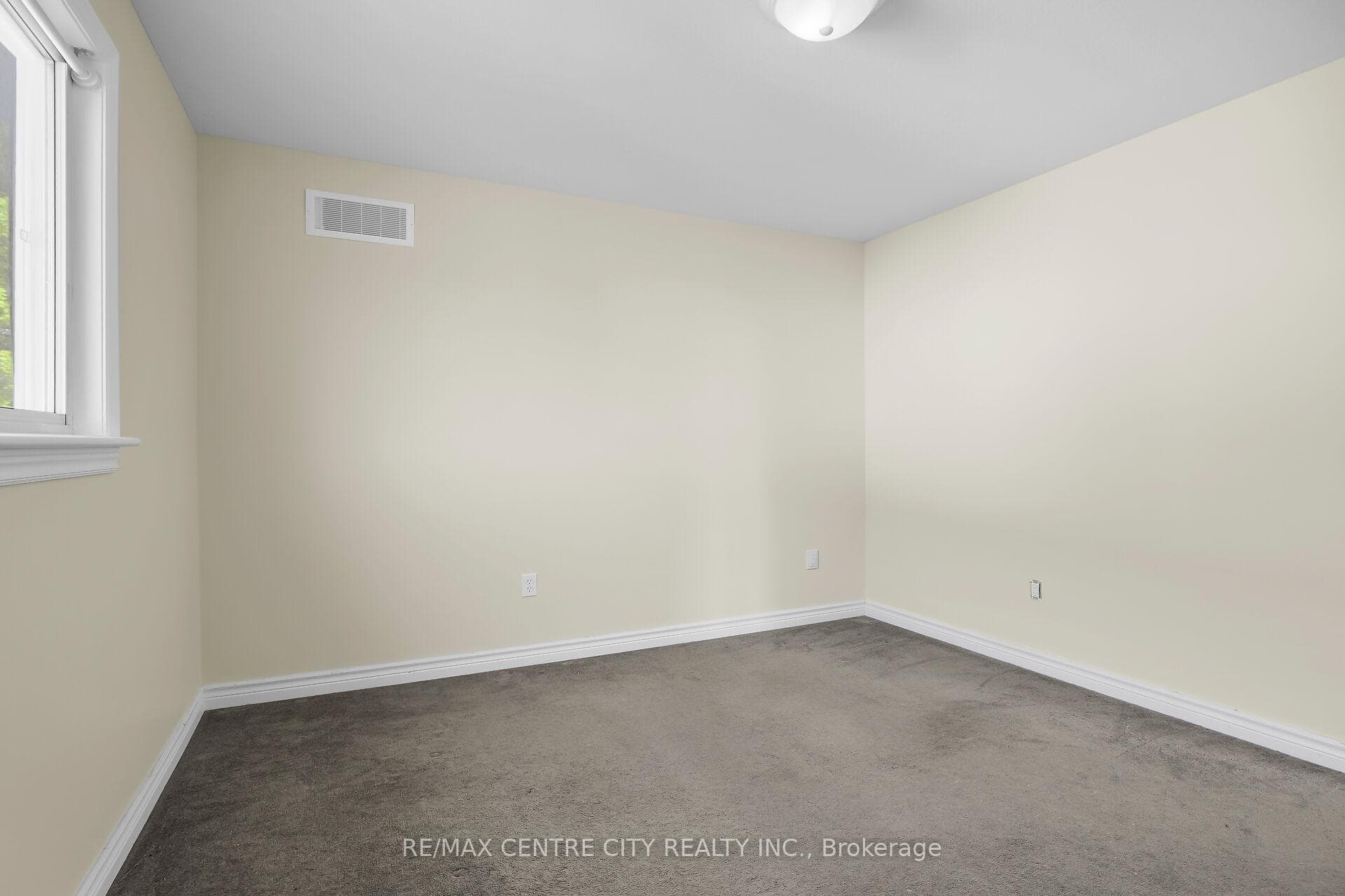 2102 Blackwater Road photo 25