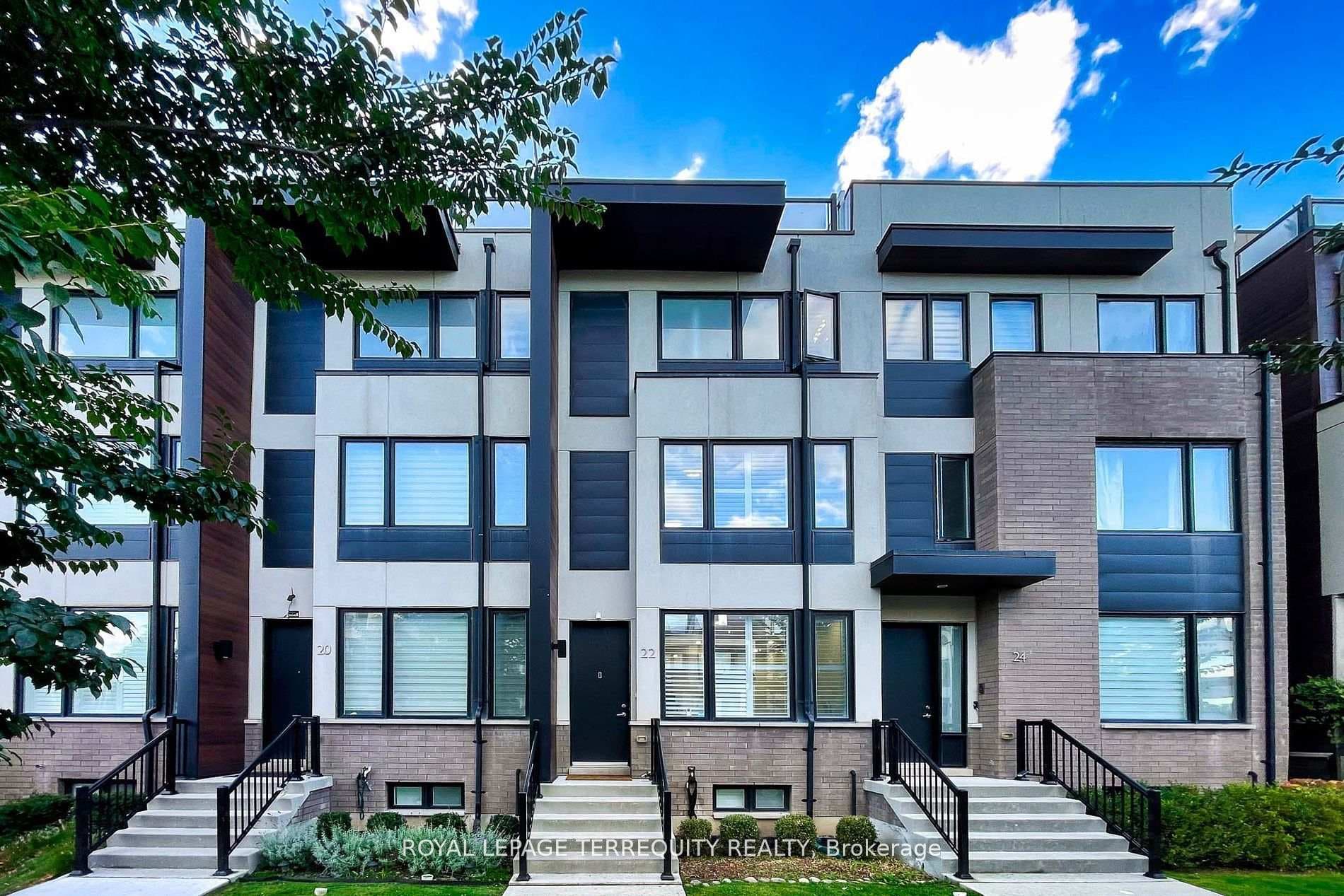 22 Caroline Carpenter Grove photo 2