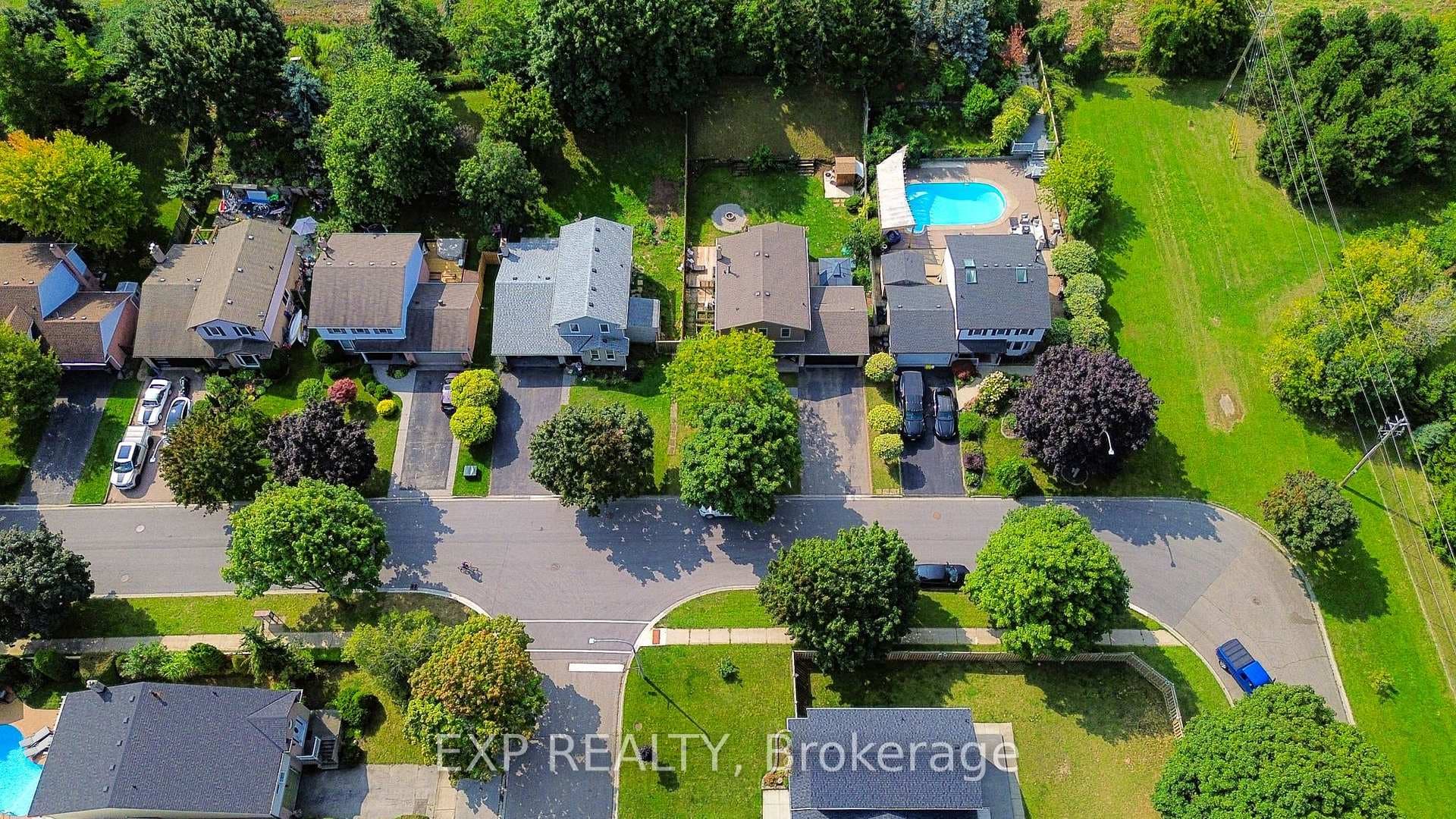 93 Birchpark Drive photo 36