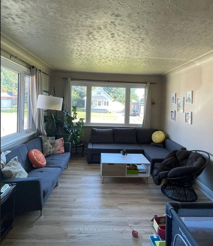 125 Franklin Avenue photo 11