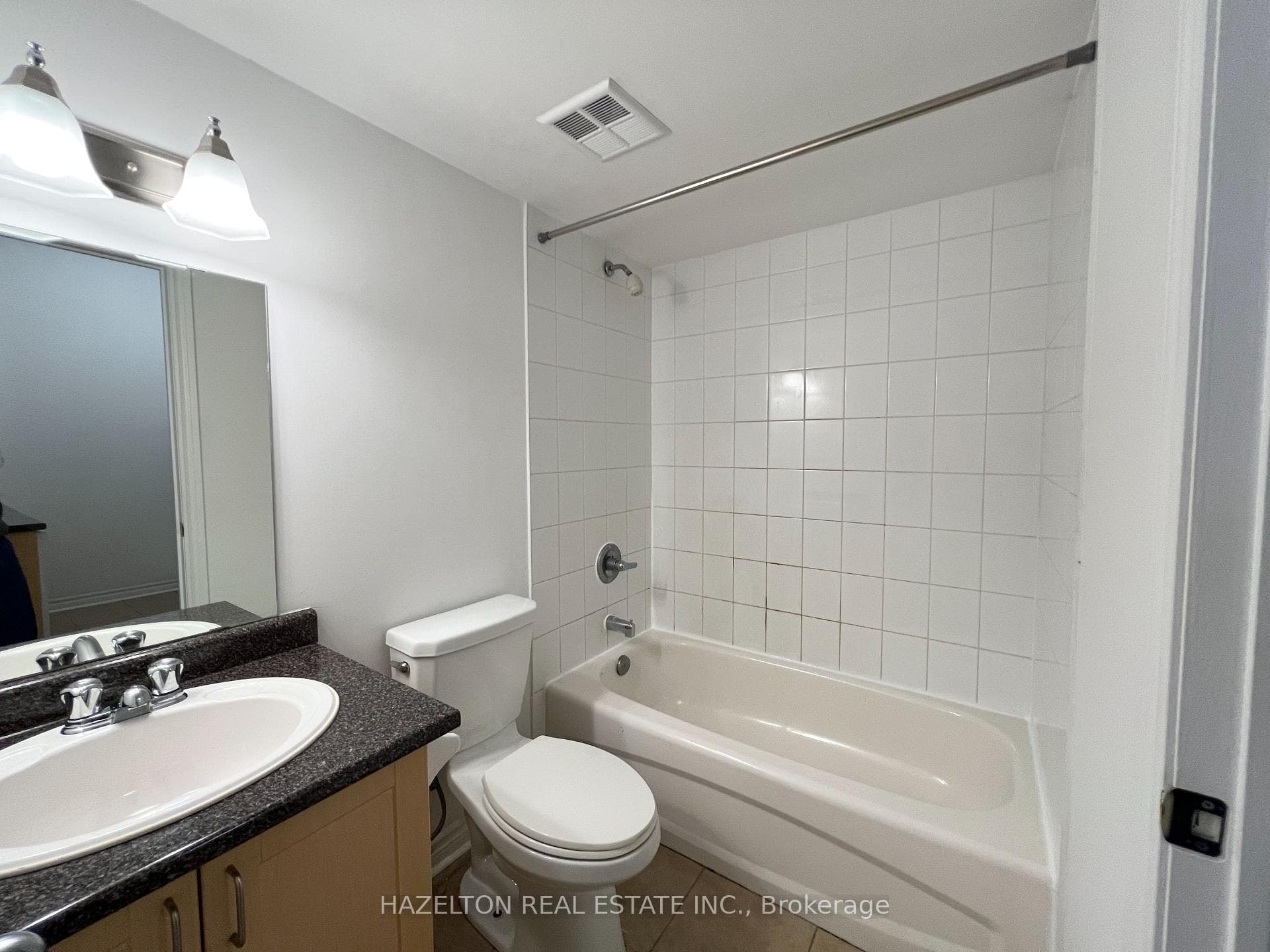 800 Lansdowne Avenue Unit 113 photo 6