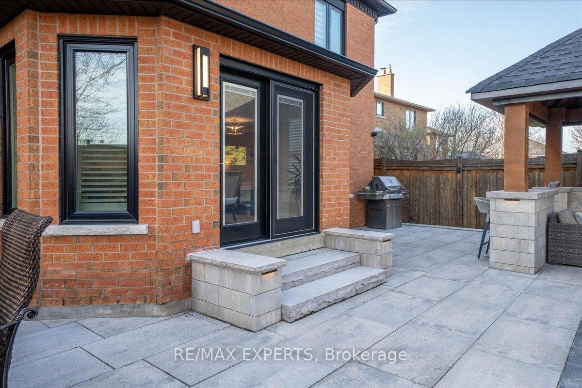 3 Thornbury Road photo 38