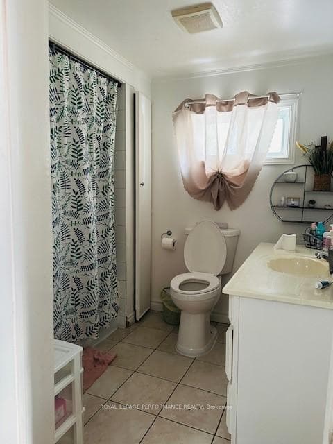 609 Regent Street photo 3
