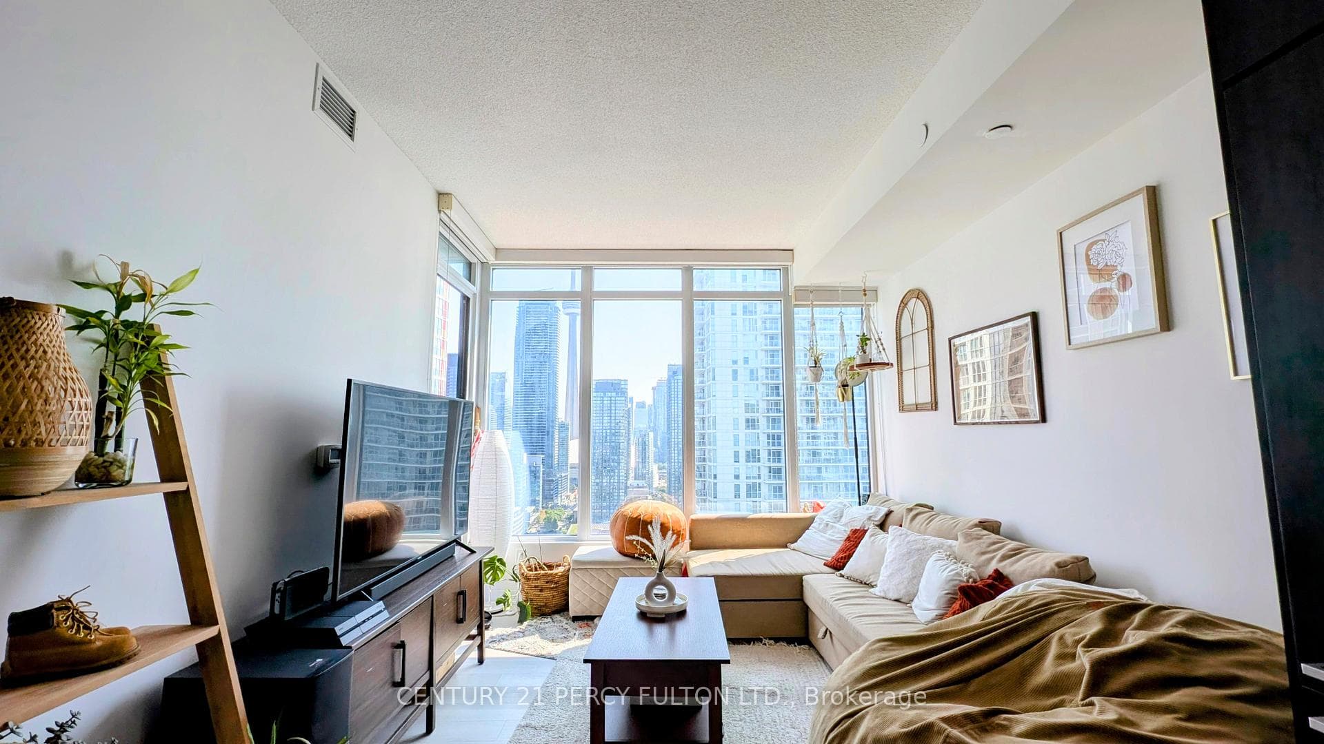 Living Room - Overlooking CN Tower