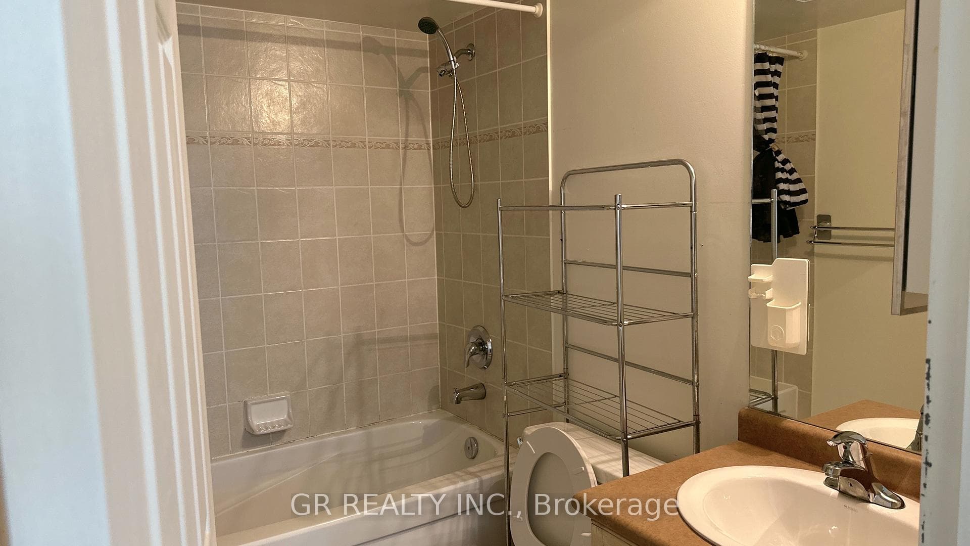 23 Hollywood Avenue Unit 1106 photo 7