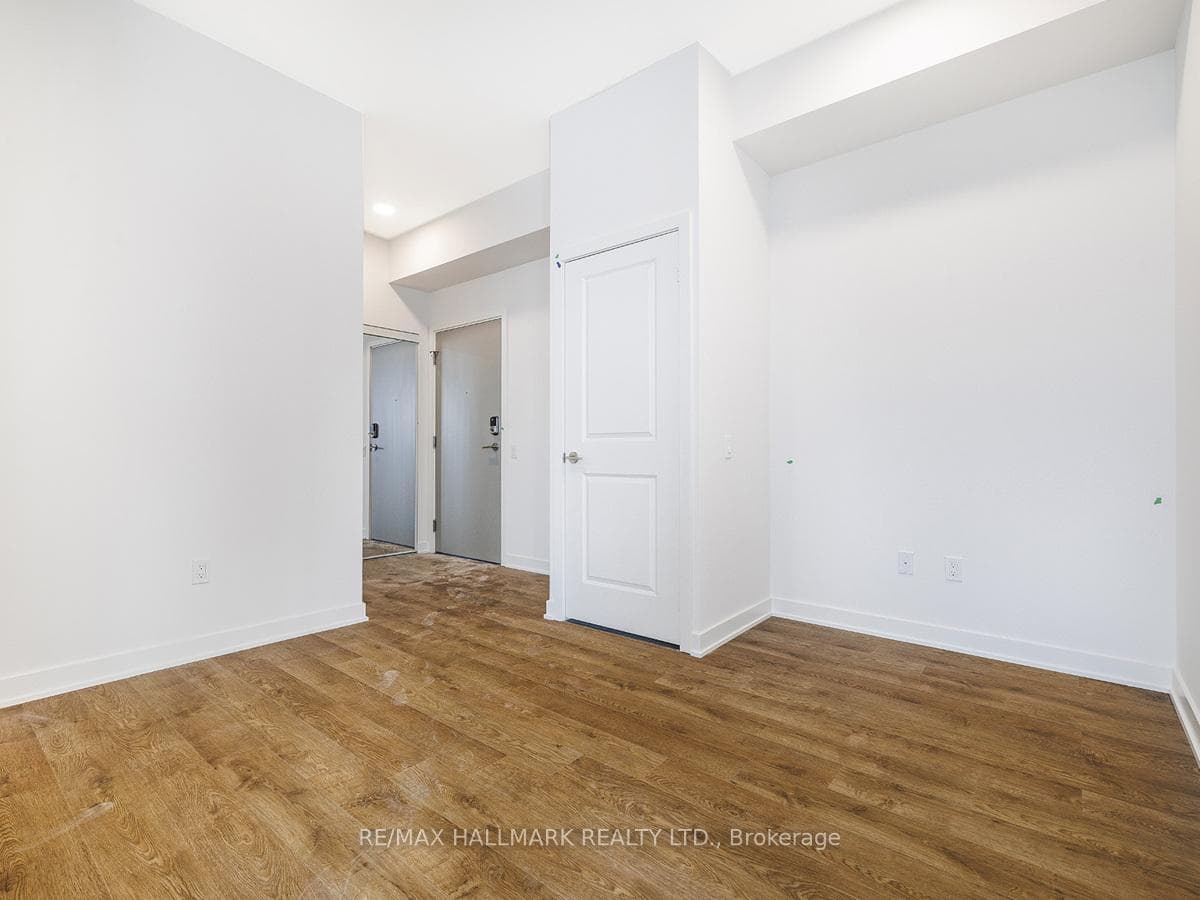 30 Upper Mall Way Unit 2505 photo 7