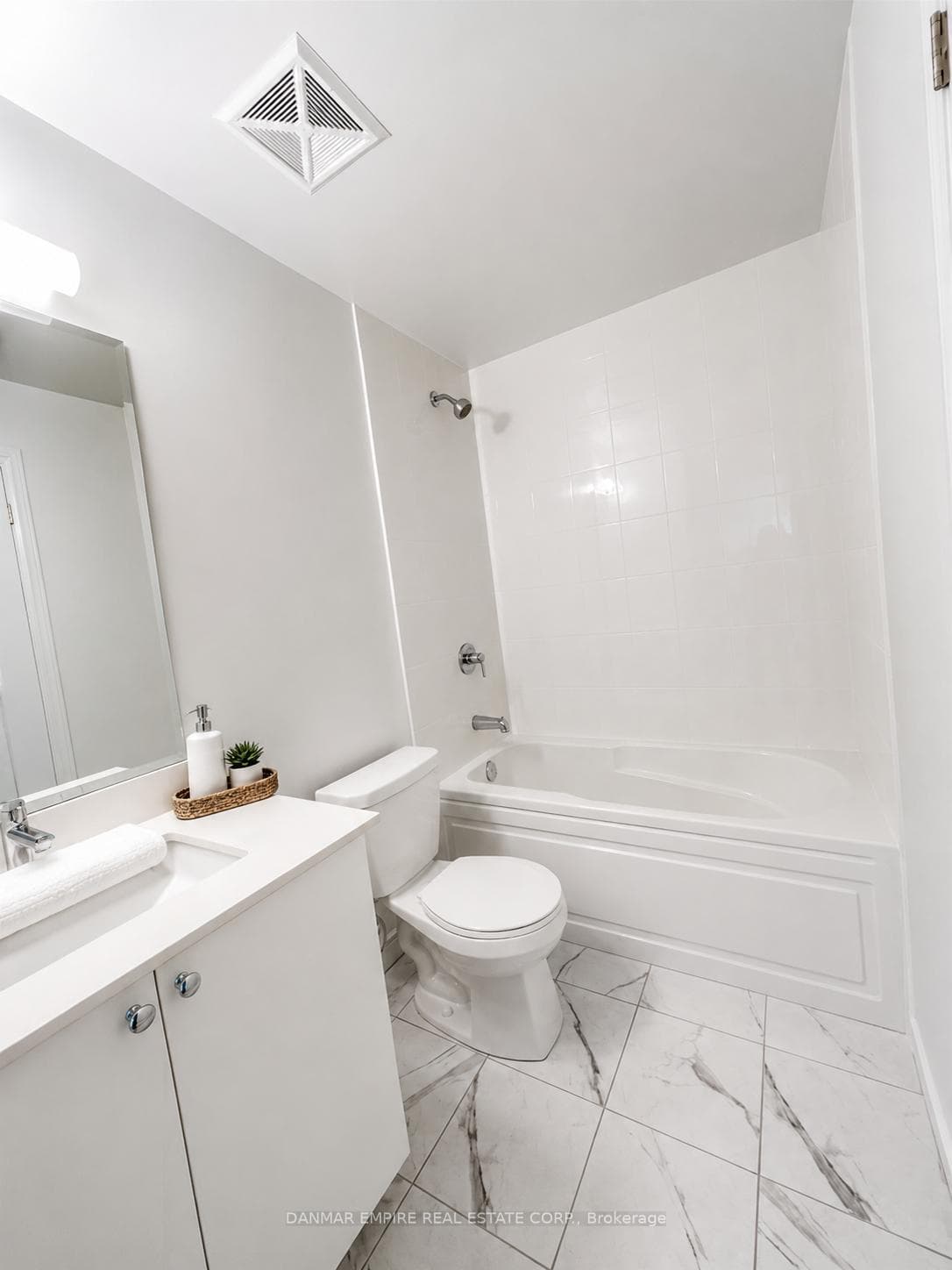 3220 Sheppard Avenue Unit 1805 photo 4