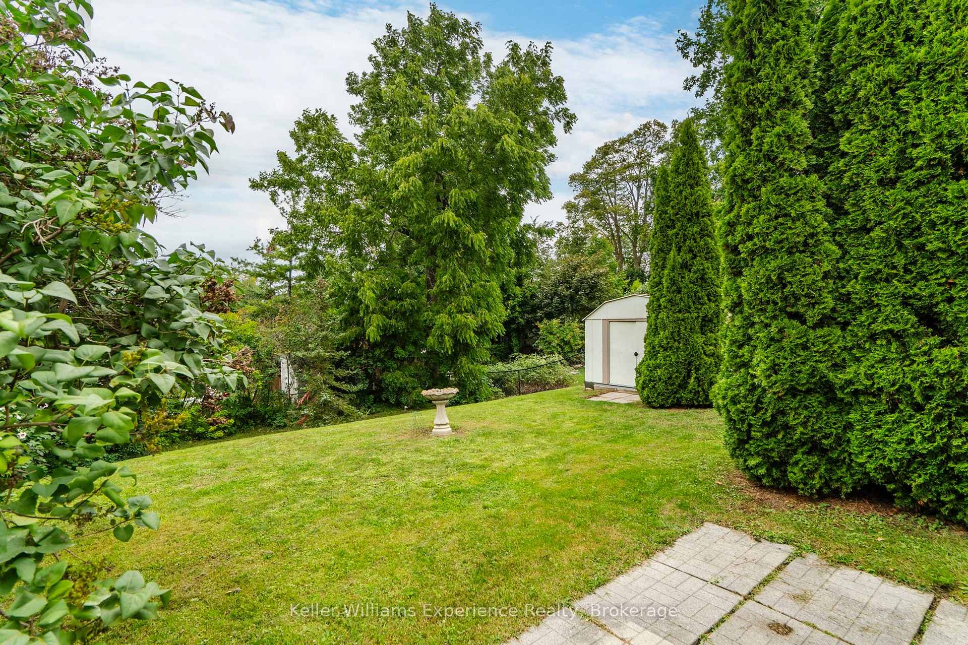262 Ruby Street photo 19