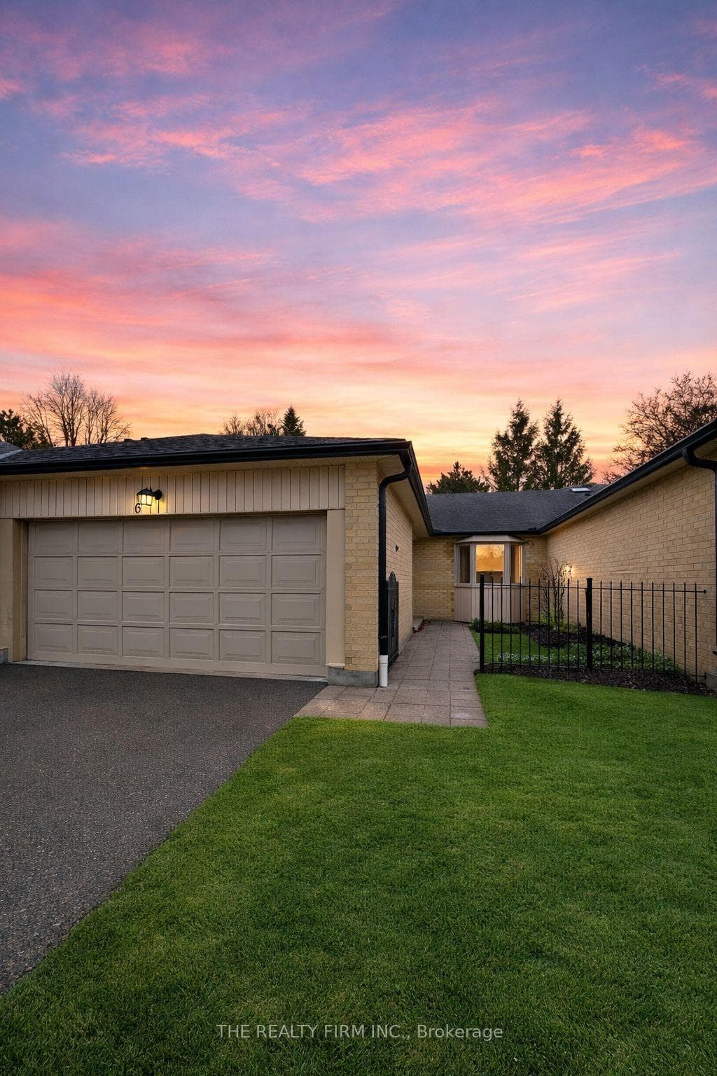 93 Pine Valley Gate Unit 6 photo 2