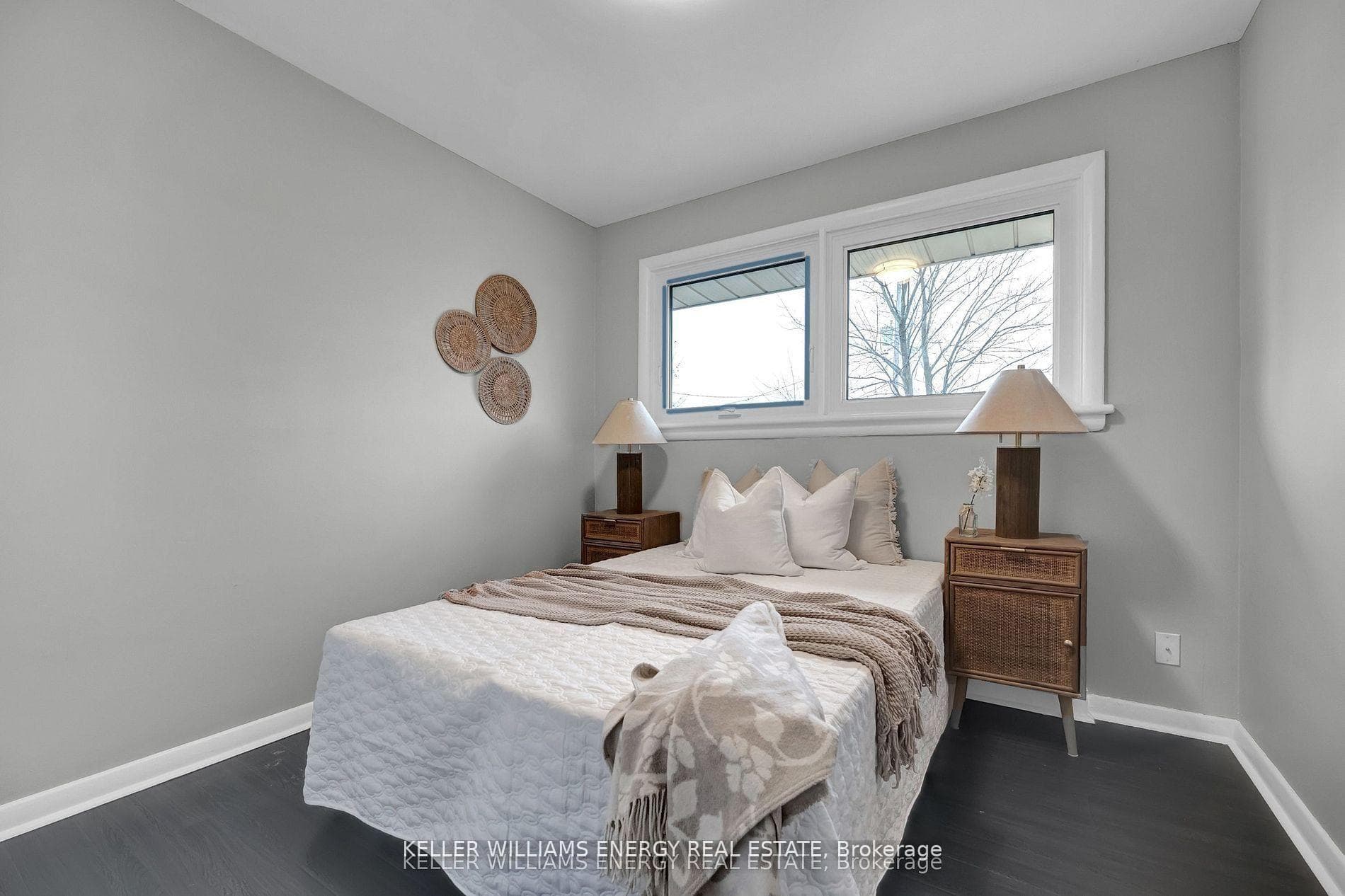 372 Garden Court photo 22