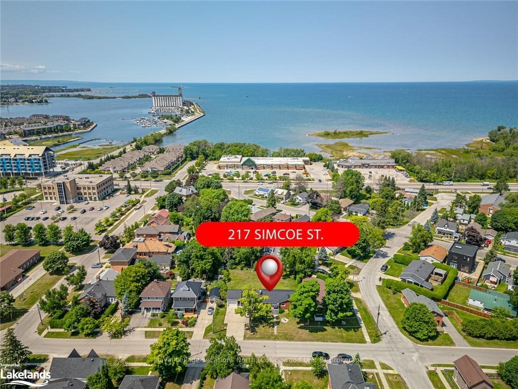 217 SIMCOE Street photo 2