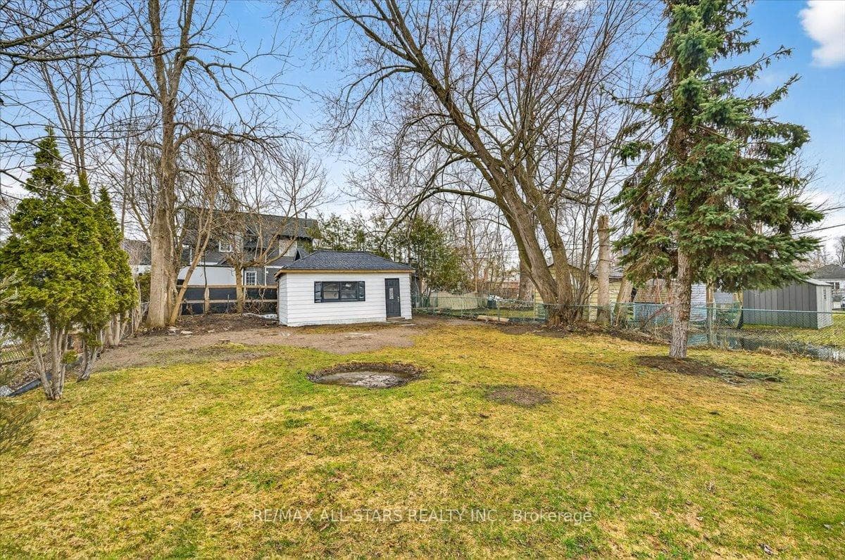 501 Lake Drive photo 42
