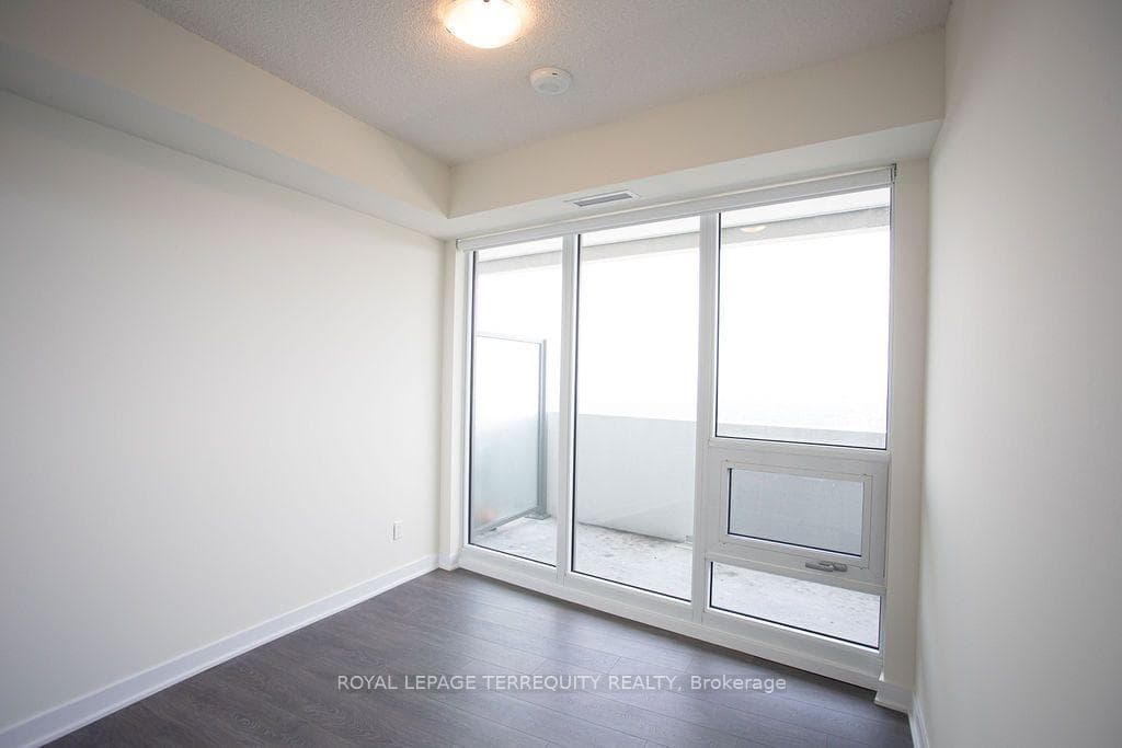 2221 Yonge Street Unit 4609 photo 23