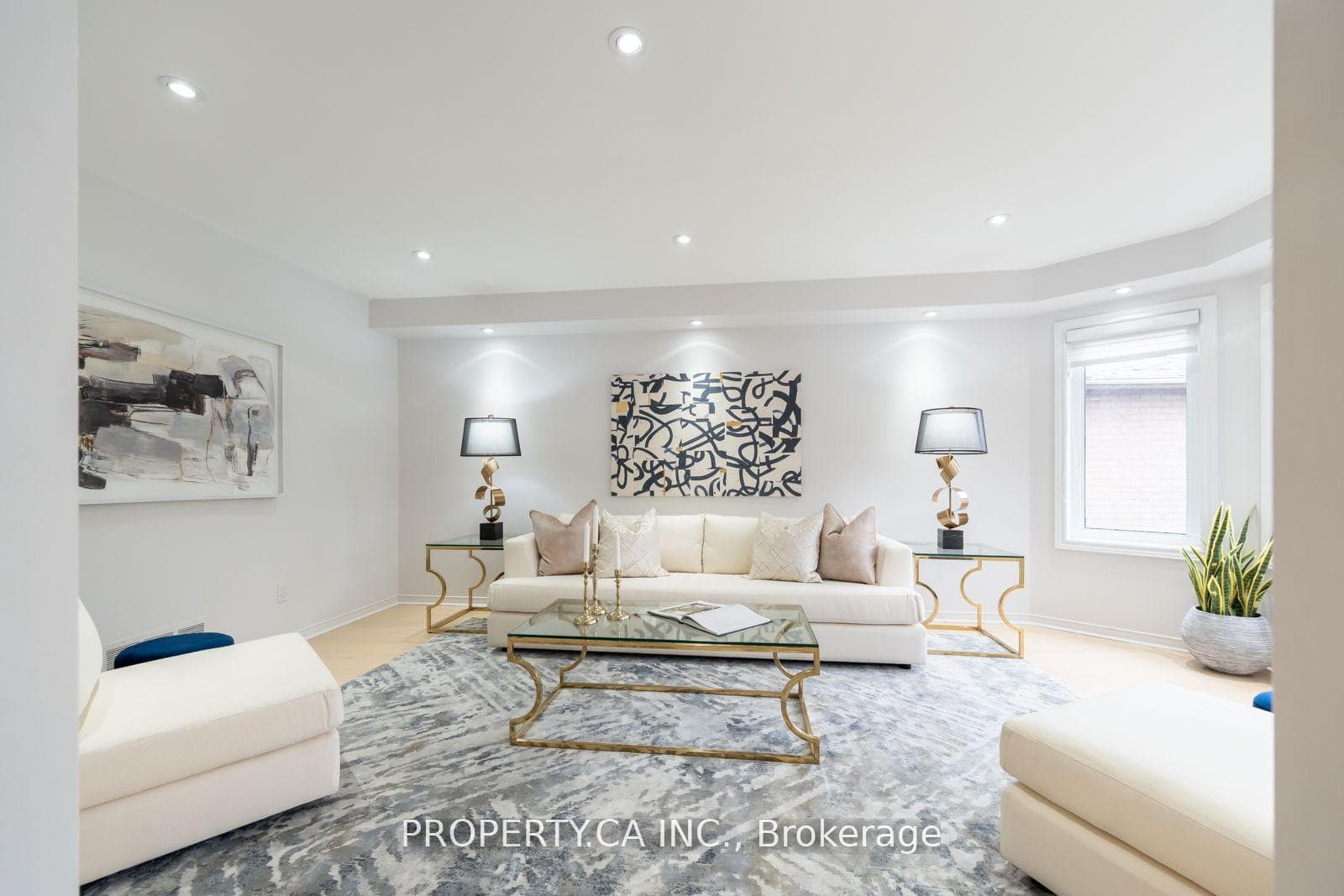 204 Beverley Glen Boulevard photo 4