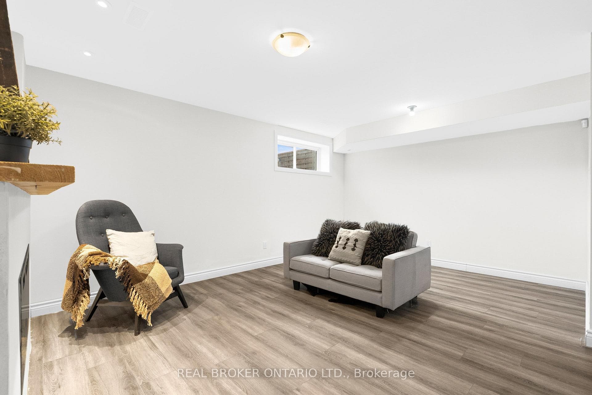 15 Peever Place photo 42