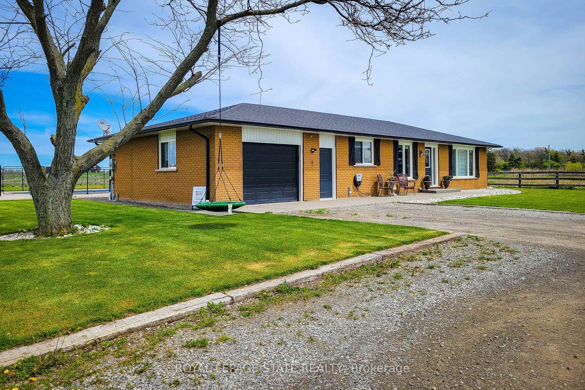 214 Binbrook Road photo 5