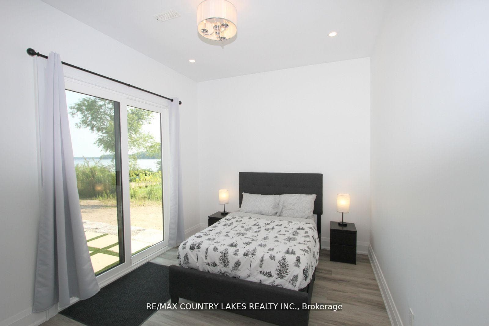 130 Baker Boulevard photo 23