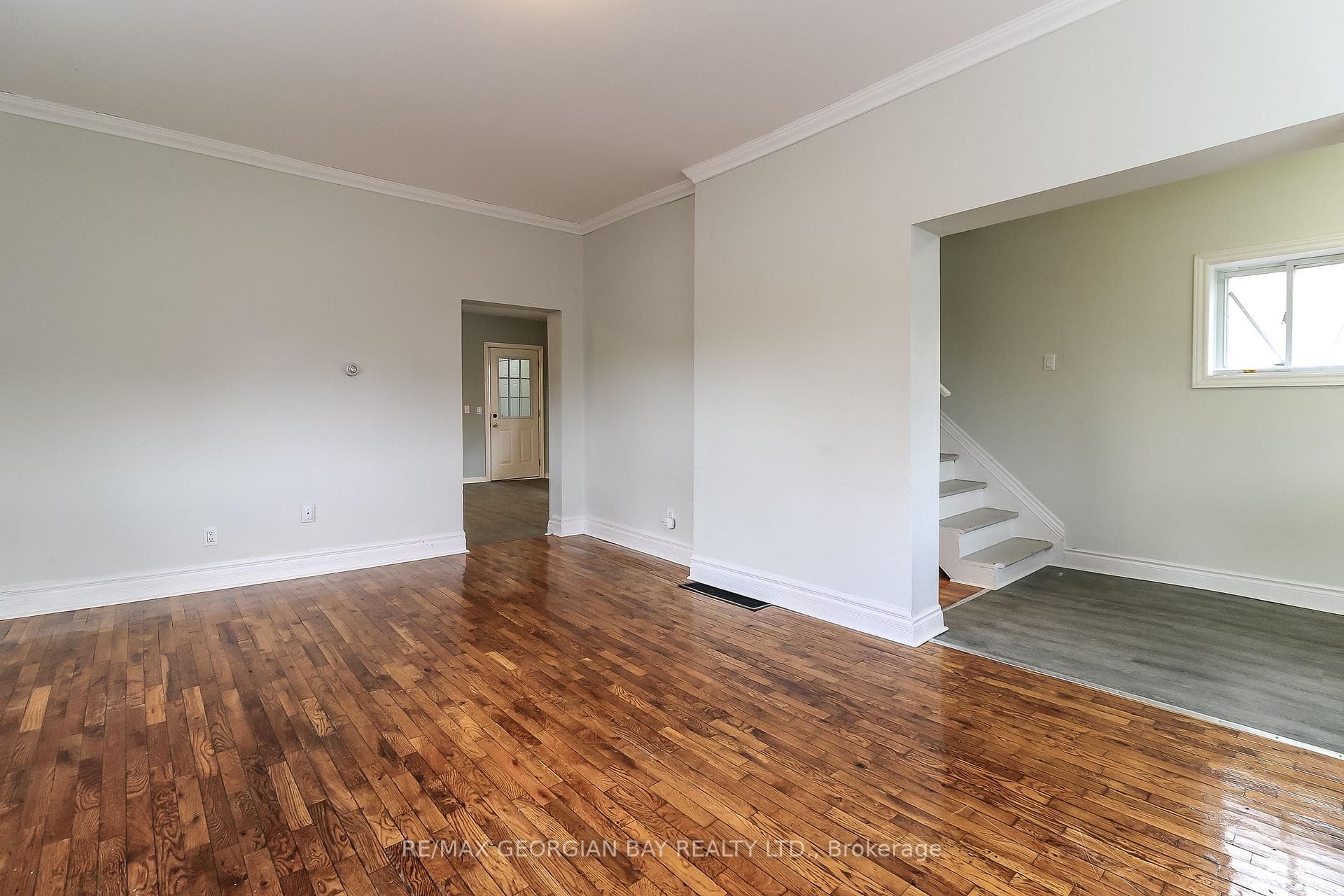 347 Midland Avenue photo 7