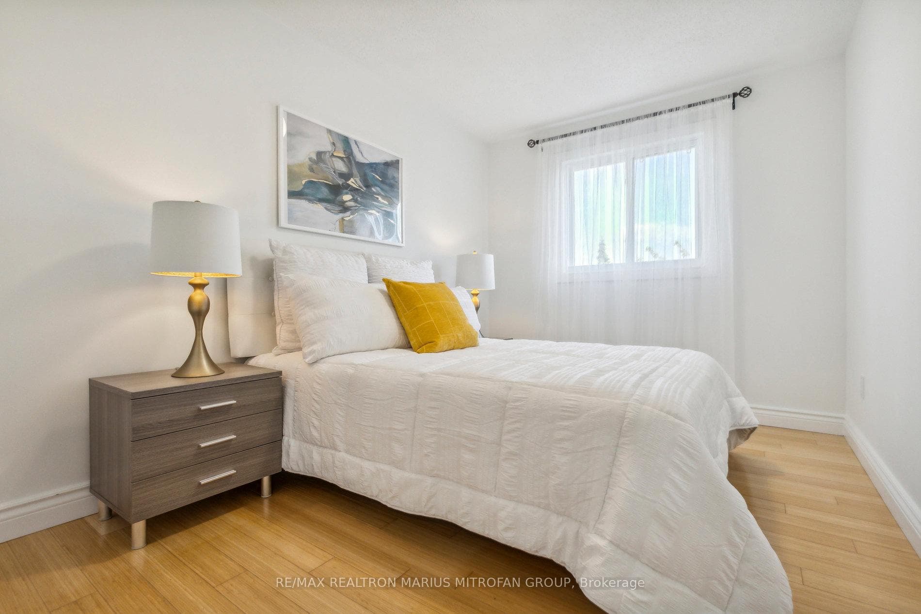 214 Newbury Drive photo 19