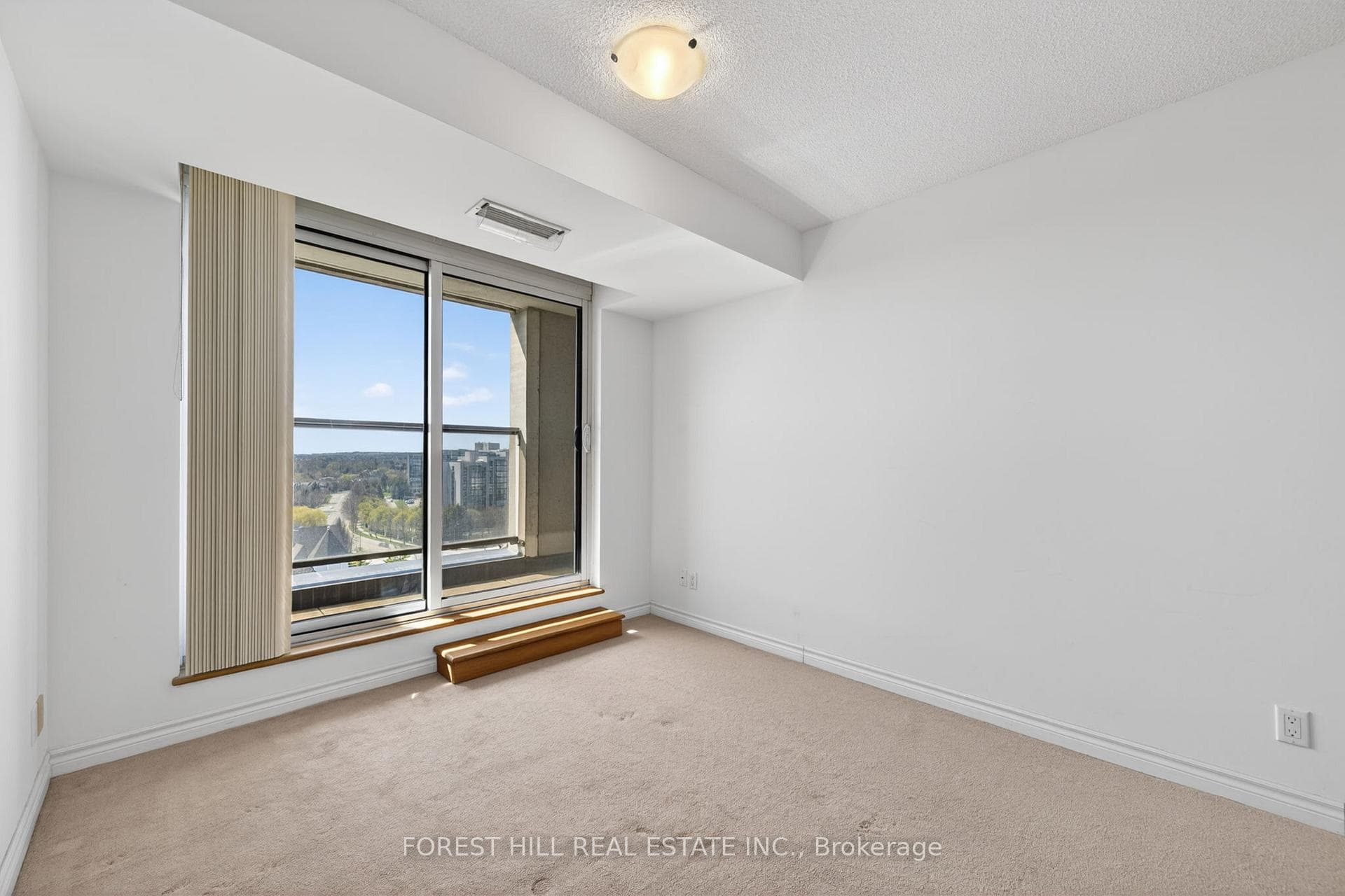 18 Harding Boulevard Unit 1121 photo 9